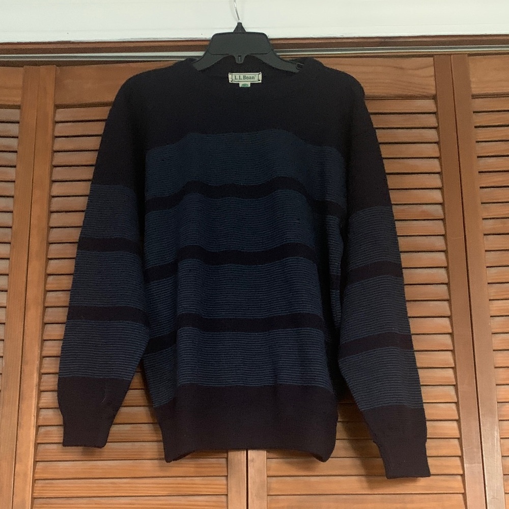 L.L. Bean Men's Dark Navy and Navy Striped Crewneck Sweater